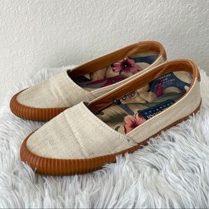 COLE HAAN SPORTING LINEN SLIP ON FLATS 7.5